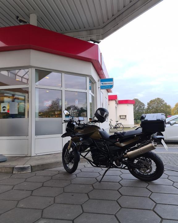 Q1 Tankstelle